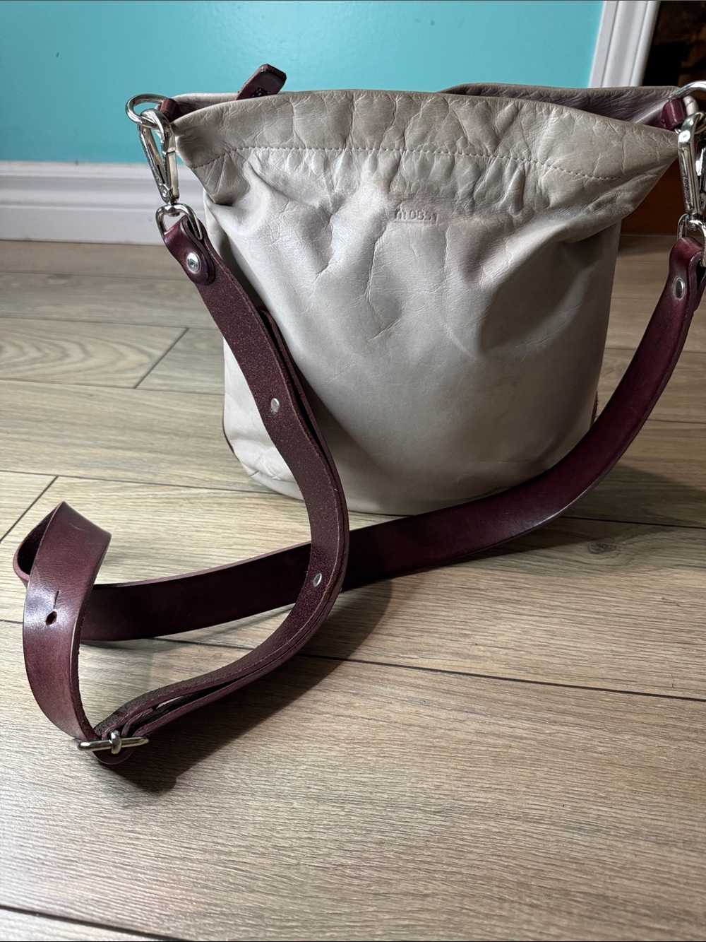 M0851 Casual Leather  Bag with Adjustable Burgundy Strap